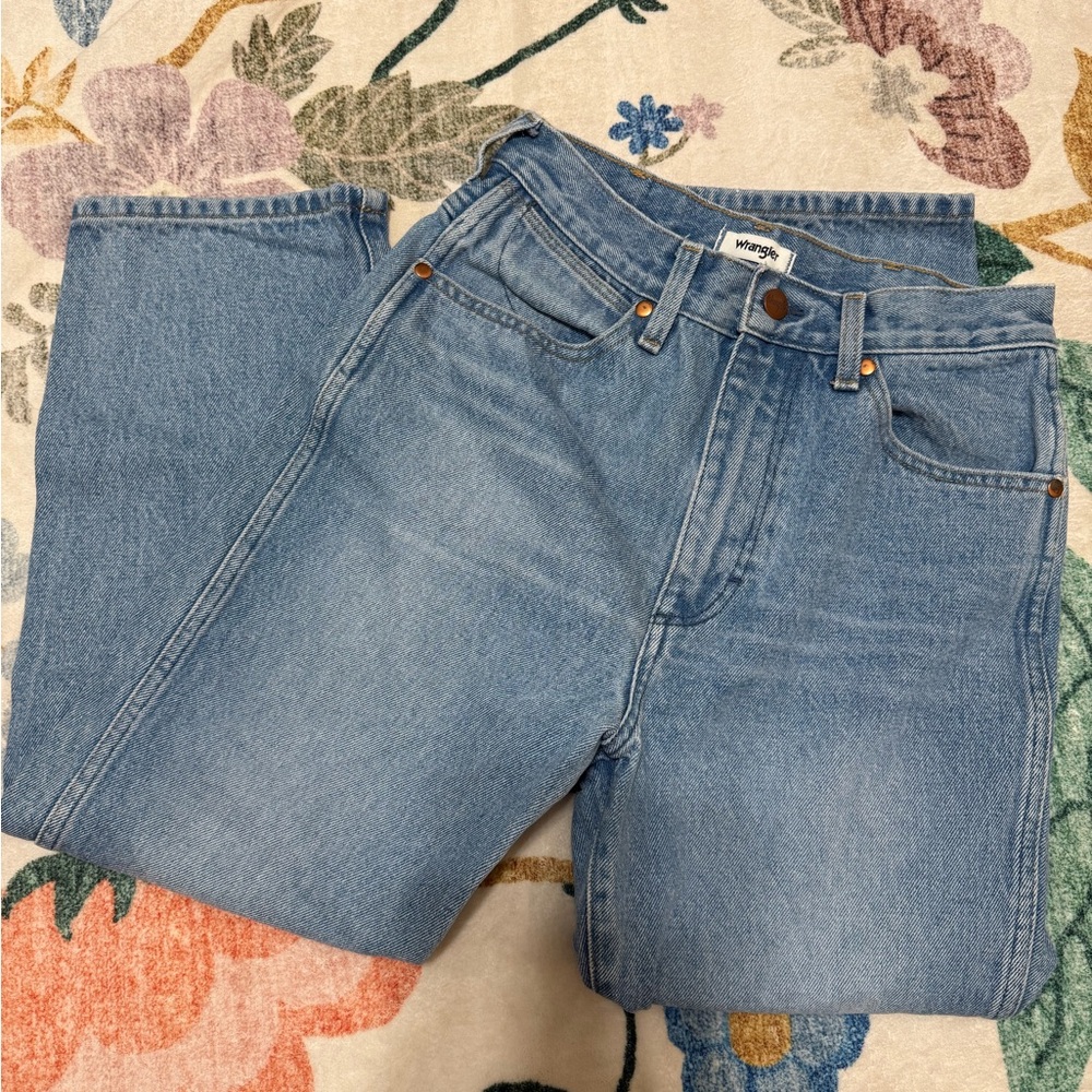 Wrangler Light Blue Denim Jeans with Brown Patch